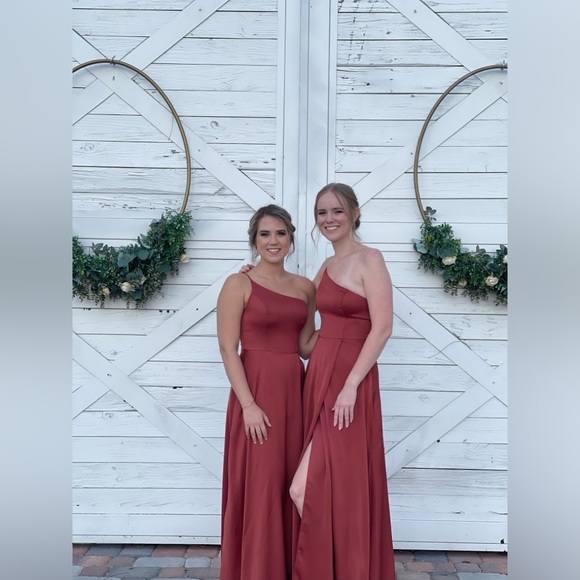 David’s bridal bridesmaid dress, color cinnamon size 4 - Picture 1 of 4
